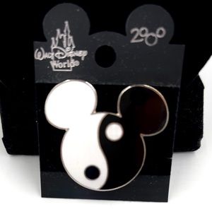 Disney Mickey Mouse Yin Yang Collector’s Pin 2000